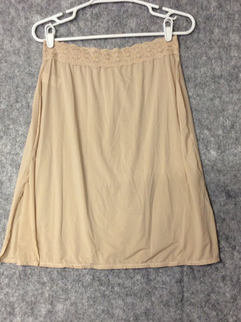 Vanity Fair Radiant Stretch Waist Half Slip Size L Side Slit Beige